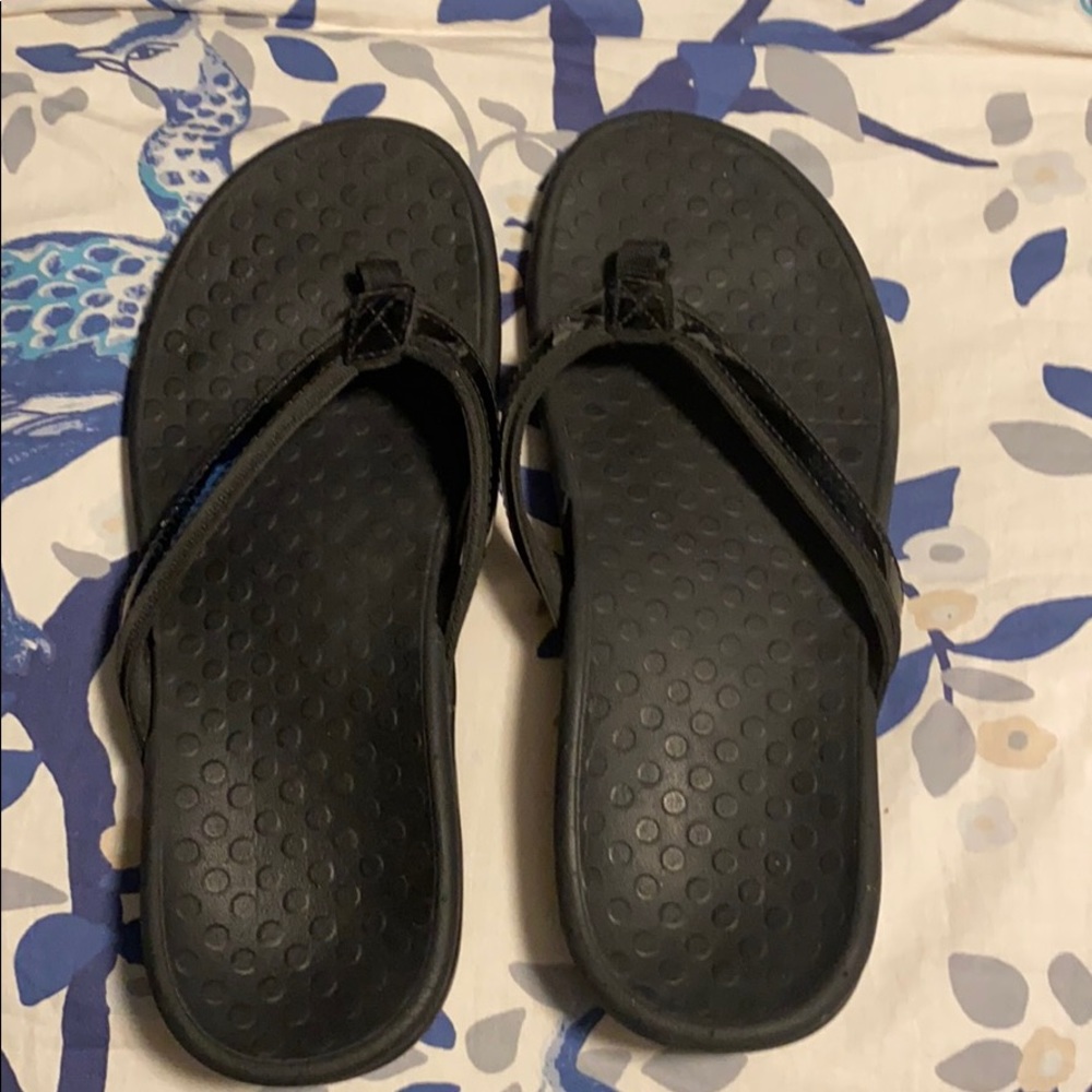Vionic orthotic flip flops